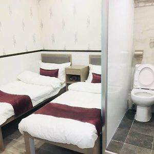 Double or Twin Room Private Bathroom